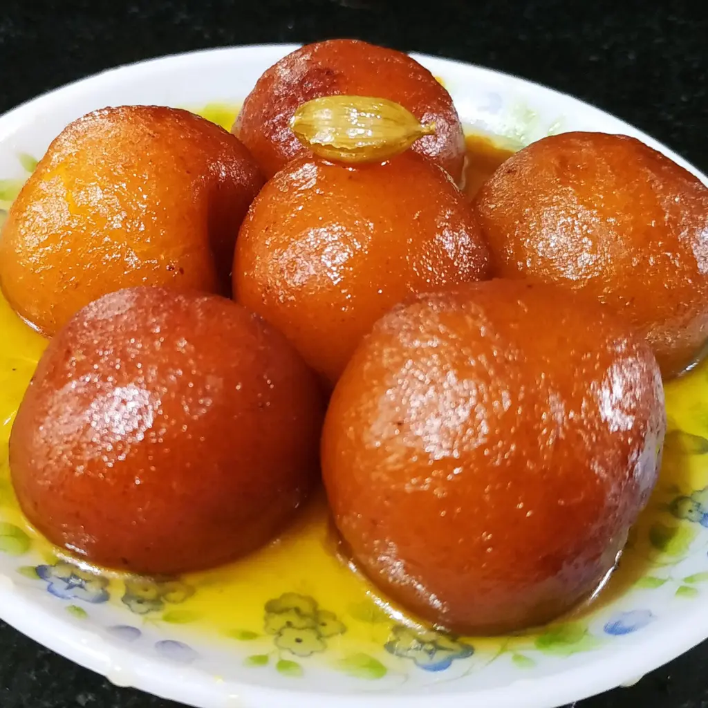 Gulab Jamun at Madhuban